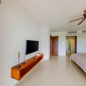  Apartamento Hakuna Matata 725n At Mareazul Beachfront México